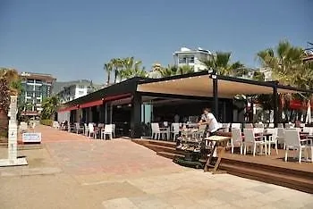 Hotel apartamentowy Delfino
