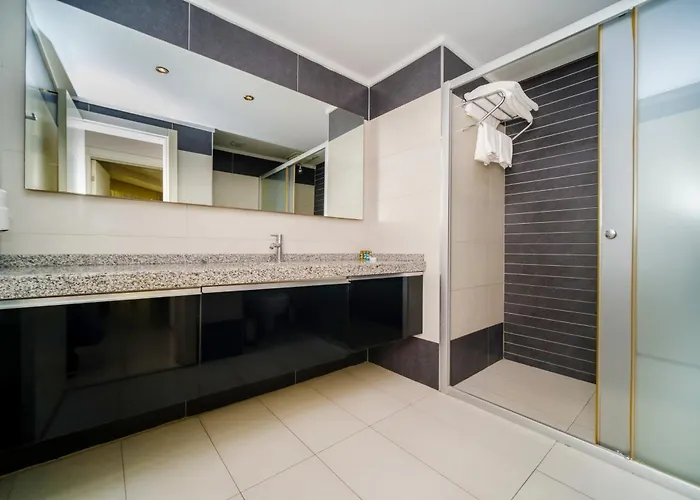 Delfino アパートホテル 4*