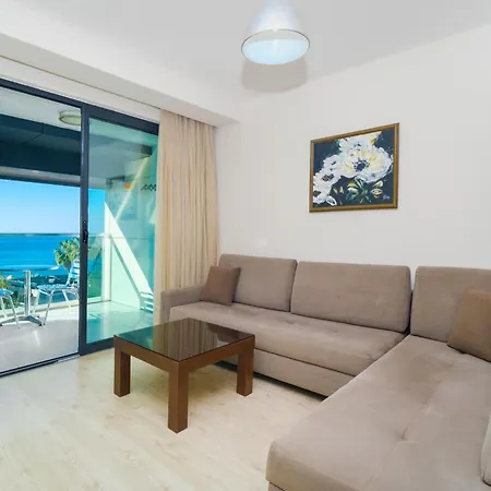 Hotel de apartamente Delfino 4*