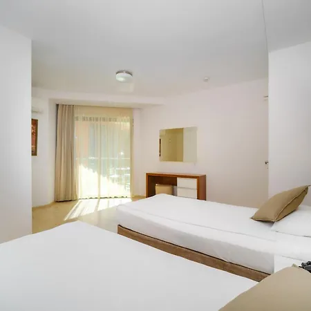 Hotel de apartamente Delfino 4*