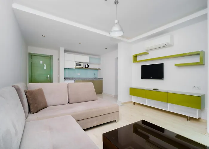 Delfino Аланія